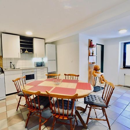 Charming Attic Apartment Near Messe Wien And Center المظهر الخارجي الصورة