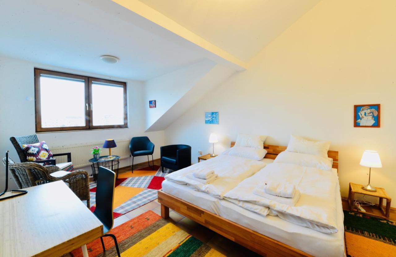Charming Attic Apartment Near Messe Wien And Center المظهر الخارجي الصورة